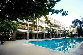 Summer Tree Hotel