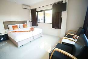 Summer Tree Hotel