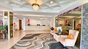 Royal Queenspark Hotel