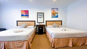 Royal Queenspark Hotel