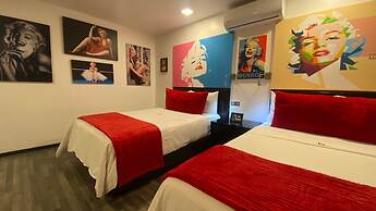 Hotel Black