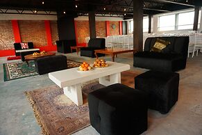 Hotel Black
