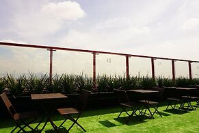 Hotel Black