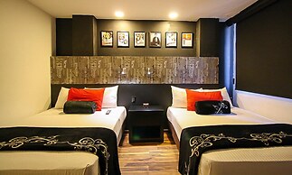 Hotel Black
