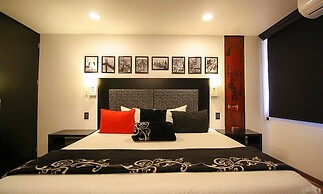 Hotel Black