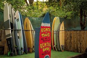 Casa Pura Vida Surf Hostel