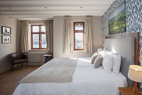 Woodborough Inn