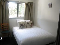 Greenlane Motel