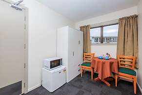 Greenlane Motel