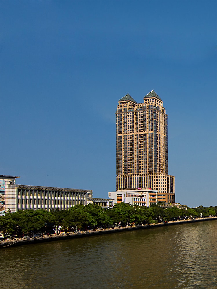 Royal River Apartment