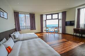 Calamari Hostel
