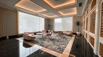 The Grantage Hotel & Sky Lounge