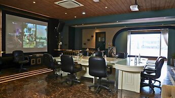 The Grantage Hotel & Sky Lounge