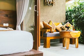 Honai Resort
