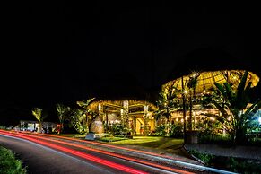 Honai Resort