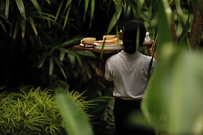 Honai Resort