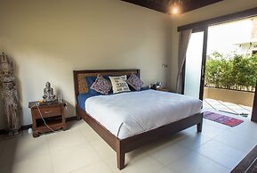 Solo Villas and Retreat