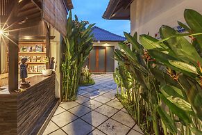 Solo Villas and Retreat