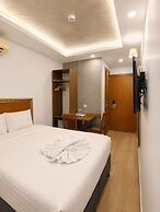 Hotel Real Life