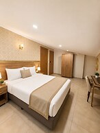 Hotel Real Life