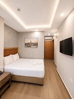 Hotel Real Life