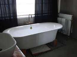 Die Waenhuis Guest House