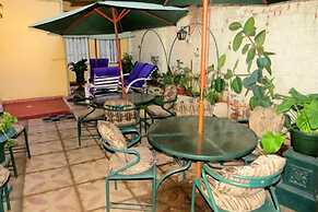 Hostal Almenas