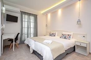 Spiros Hotel