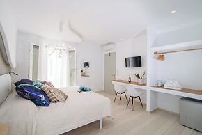 Spiros Hotel