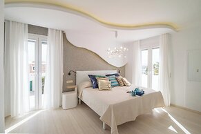 Spiros Hotel