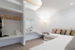 Spiros Hotel