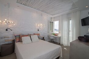 Spiros Hotel