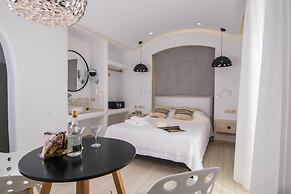Spiros Hotel