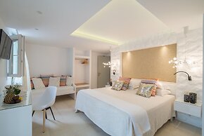 Spiros Hotel