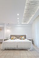 Spiros Hotel