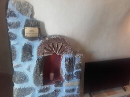 Aura Caves