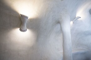 Aura Caves