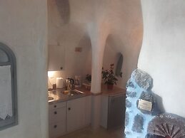 Aura Caves