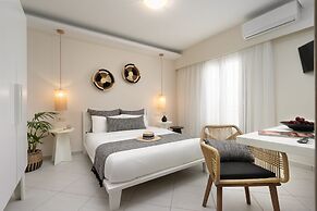 Ormos Holiday Studios