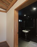 Hanok Residence Hotel Side