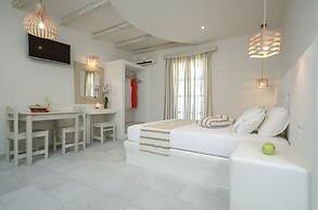 Agnanti Hotel