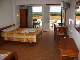 Agnanti Hotel