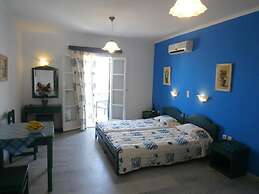 Agnanti Hotel