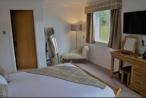 Loch Long Hotel