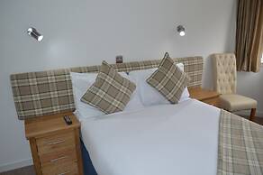 Loch Long Hotel