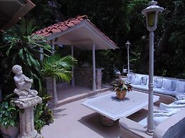 Villa Caprichosa