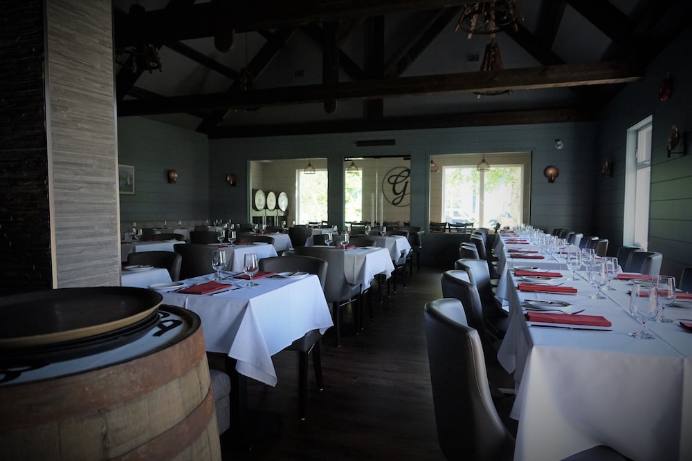 Glenora Inn & Distillery