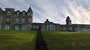 14 Lomond Castle
