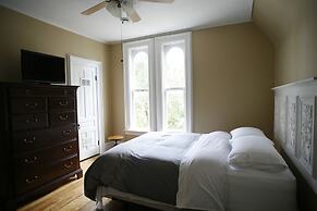 Iron Kettle Bed and Breakfast