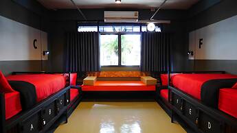 Amity Poshtel - Hostel